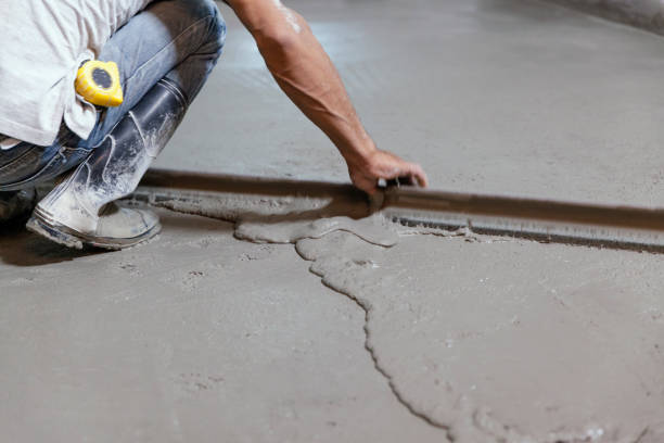 Best Concrete Pool Decks in Eslon, CA